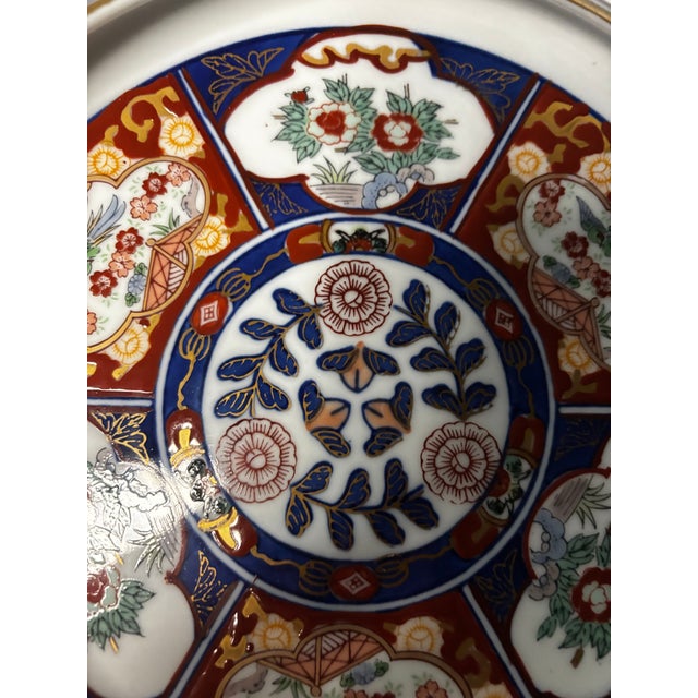 Blue Antique Japanese Imari Porcelain Shallow Bowl, Gold Seal Mark, Meiji-Taishō For Sale - Image 8 of 11