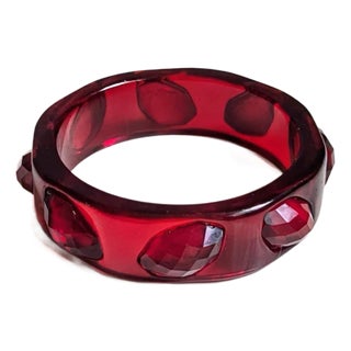 90s Ruby Red Bangle With Sculpted Acrylic Studs For Sale