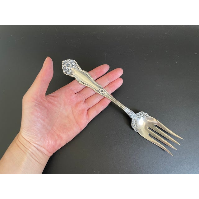 Metal Wm Rogers & Son Arbutus Silverplate 1908 Cold Meat Serving Fork For Sale - Image 7 of 9