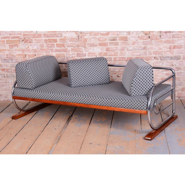 Bauhaus Sofa in Chrome and Beech from Robert Slezak, Czech, 1930s For Sale - Image 12 of 18