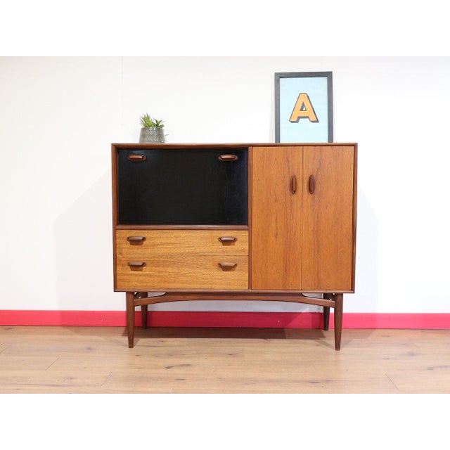 Wood Mid Century Modern Vintage Teak Dry Bar Cart Hutch G Plan Cocktail Cabinet Danish Style For Sale - Image 7 of 15