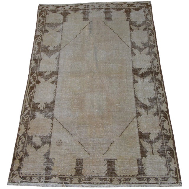 Early-19th Century Khotan Samarkand Rug-8'10'' X 4'10'' For Sale