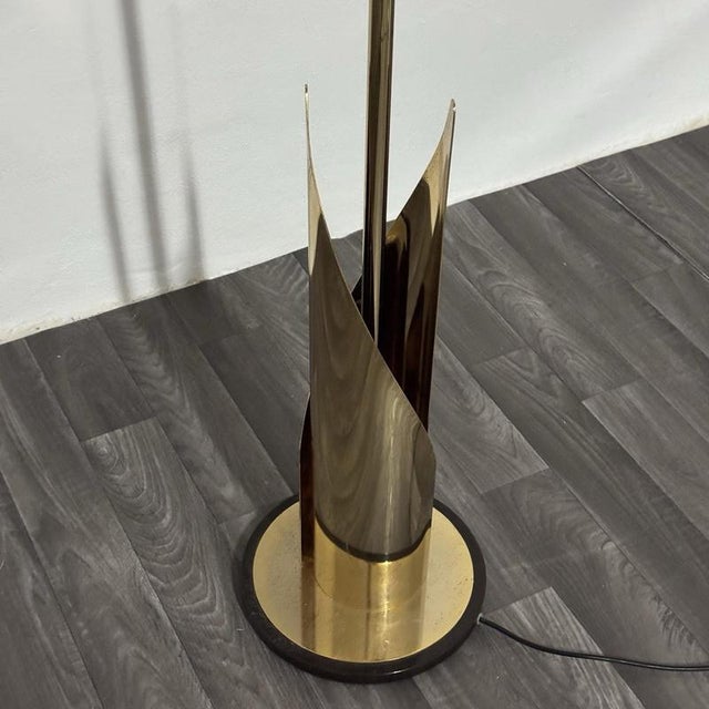 Ivory Hollywood Regency Floor Lamp, 1970s For Sale - Image 8 of 11