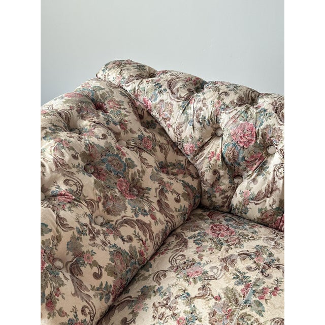 Mid 19th Century Antique Floral Chintz Tufted Chaise Longue, France, 19th Century, Napoleon III For Sale - Image 5 of 17