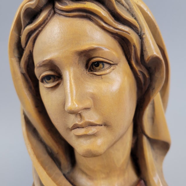 Figurative Anri Hand-Carved Virgin Mary Bust – Italy, Mid-Century Carved Wood For Sale - Image 3 of 9