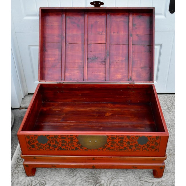 Antique Wood Trunk Table Vintage Chinese Red Lacquer Asian Stand Coffee For Sale - Image 9 of 12