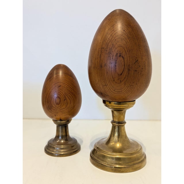 Sarreid Ltd. Pair of Wood and Brass Finial Sculptures by Sarreid LTD For Sale - Image 4 of 4