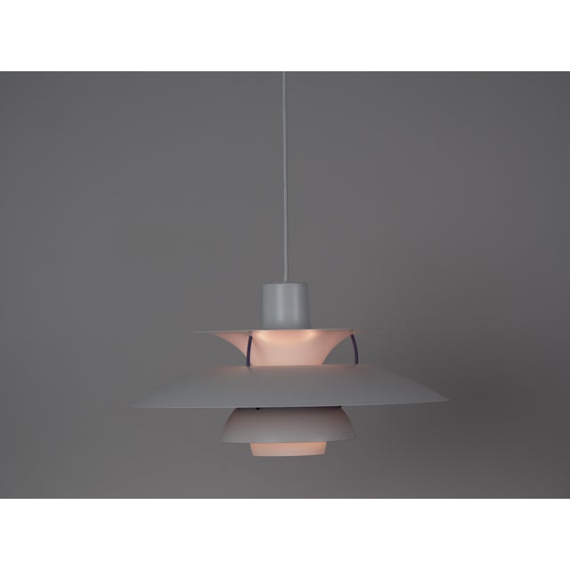 The ph 5 lamp is an icon of danish design that has gained immense popularity worldwide. Designed by the renowned designer...