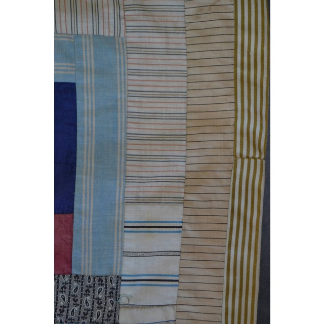 Early Log Cabin Quilt With a "Barn Raising" Layout For Sale - Image 11 of 15