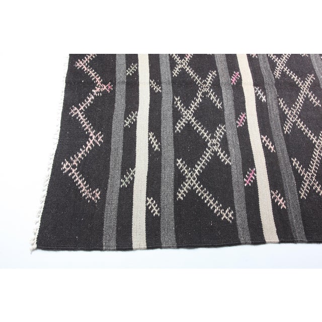 Vintage Cicim Kilim With Modern X-Motif Design – Handwoven Anatolian Flatweave Kilim -7' 3'' X 10' 6'' For Sale - Image 4 of 10