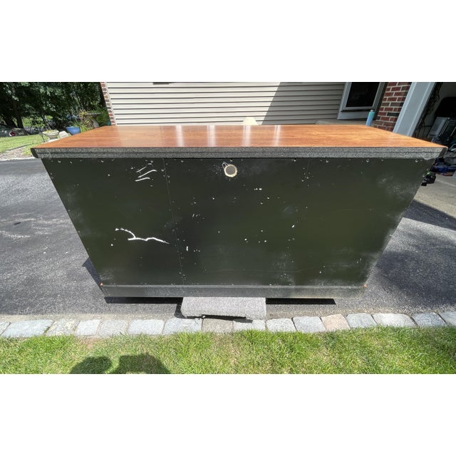 1990s Premium 3-Piece Fluted Maple Set - Credenza/Dresser & Pair of End Tables/Nightstands For Sale - Image 9 of 14