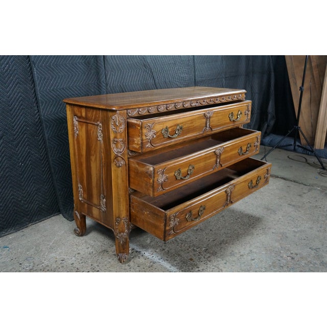 Vintage Italian French Country Louis XV Carved Walnut Commode Chest Dresser For Sale - Image 9 of 18