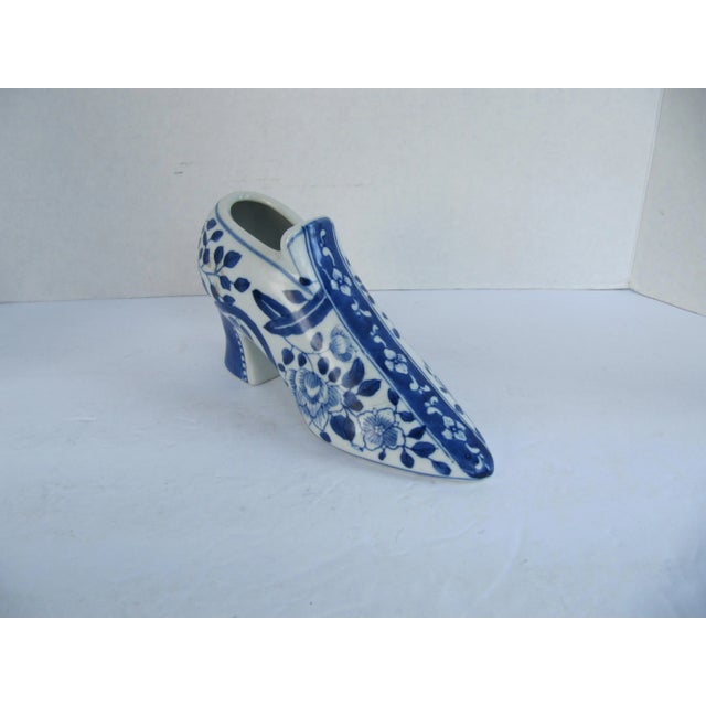 Vintage Blue & White Chinoiserie Shoe For Sale - Image 6 of 6