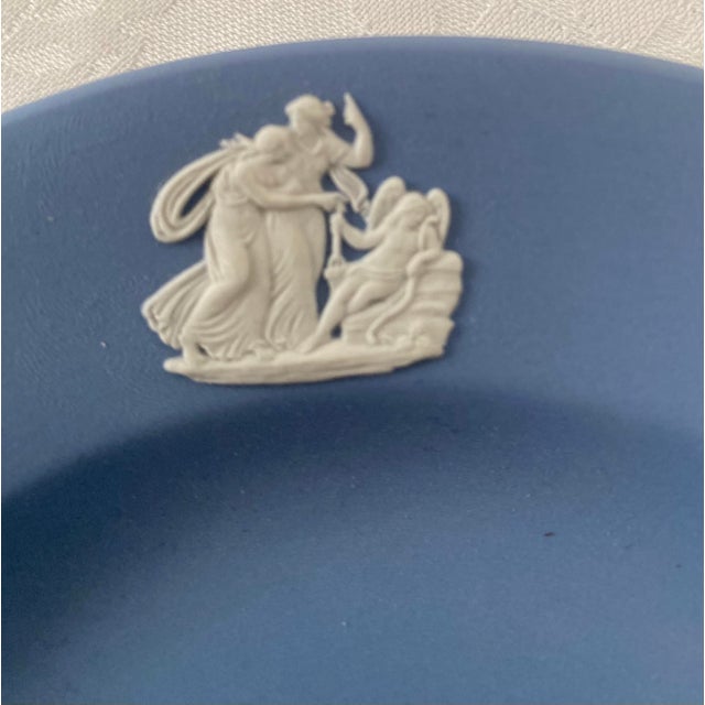 Blue Wedgwood Neoclassical Dish Blue With Cream Classic Figures Mid 20th Century Excellent Mint Condition For Sale - Image 8 of 16