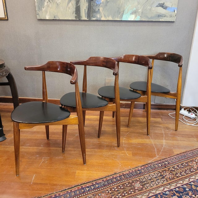 Scandinavian Modern Dining Table and Chairs in the style of Hans Olsen, Denmark, 1960s, Set of 5 For Sale - Image 6 of 18