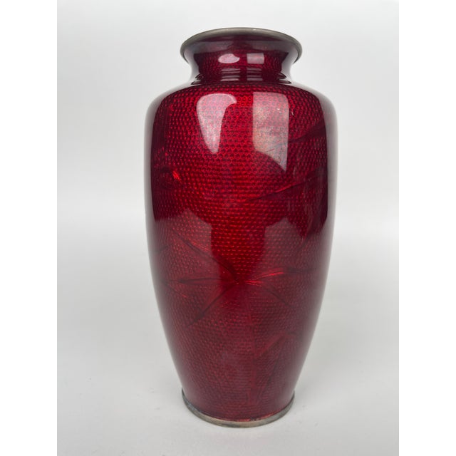 Japanese A Large Japanese Red Ground Enamel Vase With Roses For Sale - Image 3 of 10