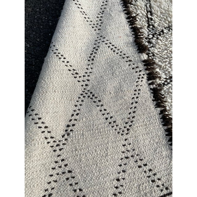 Berber Moroccan Beni Ouarain Wool Runner For Sale - Image 6 of 9