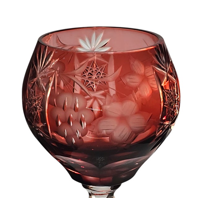 Traditional Nachtmann Bleikristall Rose Grapes Floral Cut to Clear Wine Glass 8.25” Elegant For Sale - Image 3 of 6