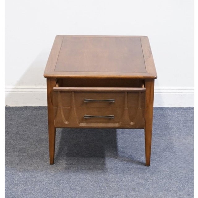 Mid 20th Century Broyhill Furniture Solid Walnut MCM Mid-Century Modern 20" Accent End Table For Sale - Image 5 of 12