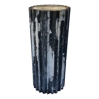 Antique Neoclassical Fluted Wood Column Peeling Paint For Sale