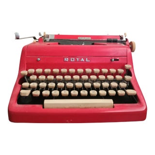 1956 Royal Quiet De Luxe Portable Typewriter For Sale