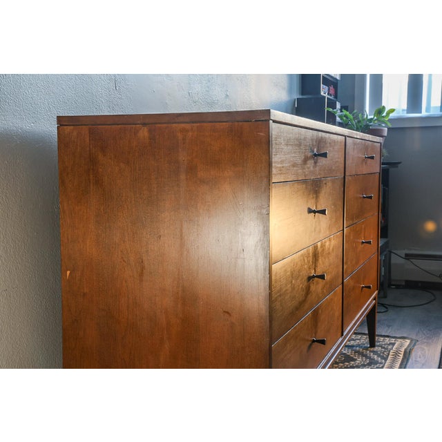 Vintage Mid-Century Modern Paul McCobb Planner Group Dresser For Sale In Minneapolis - Image 6 of 14