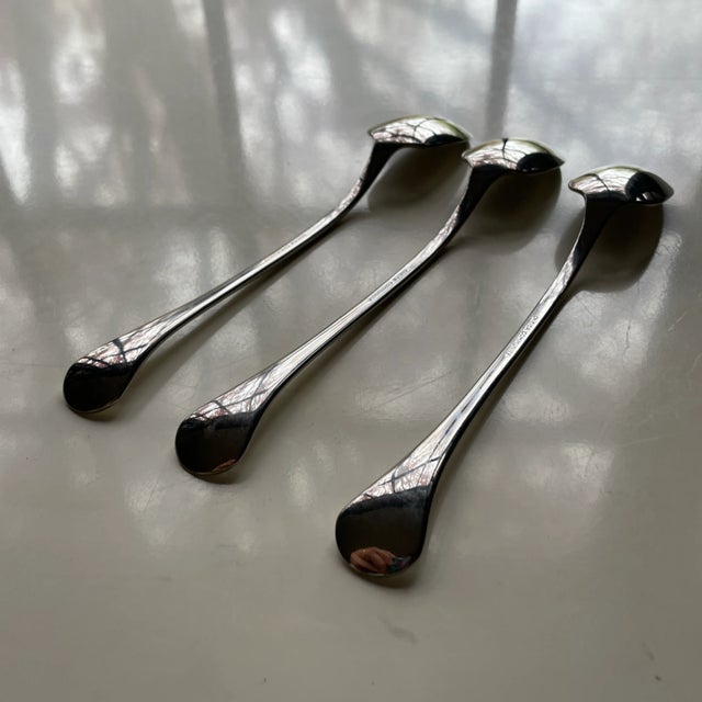 Contemporary Oneida Community Stainless Caprice Pattern Iced Tea Spoons- Set of 3 For Sale In New York - Image 6 of 7