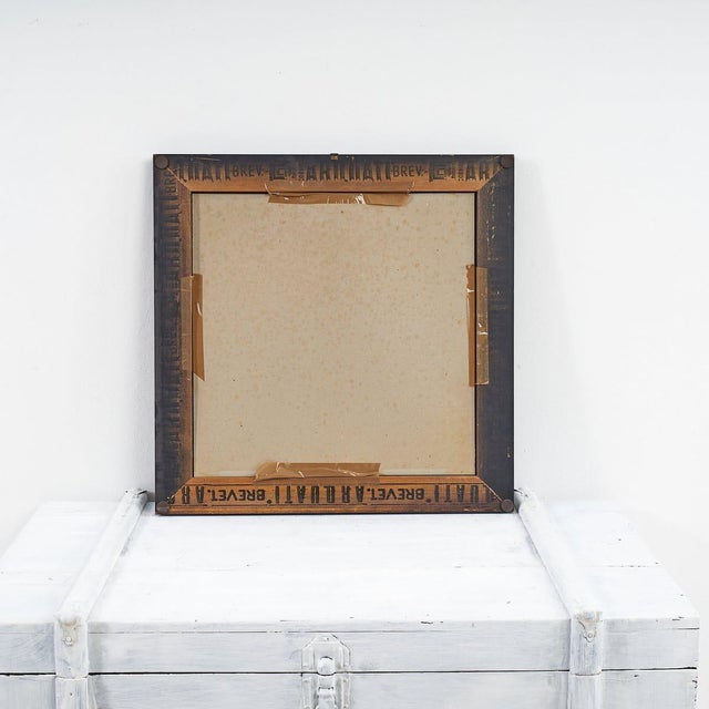 - Internal dimensions for photo or artwork to be inserted (cm): 50 x 50
