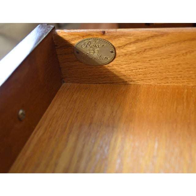 1960s English Chippendale Style Mahogany Nightstands Bed Side Tables by Baker For Sale - Image 14 of 18