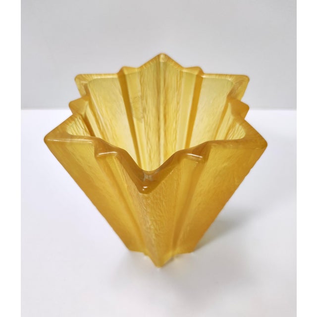 Glass Art Deco Star Shaped Yellow Glass Vase by Pierre Davesn for Daum, 1940s For Sale - Image 7 of 13