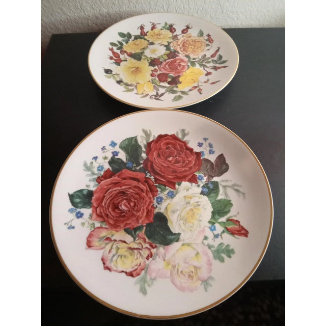 Ceramic 1980s Franklin Mint Fragrant Glory Hand-Painted Roses Plates- Set of 2 For Sale - Image 7 of 8