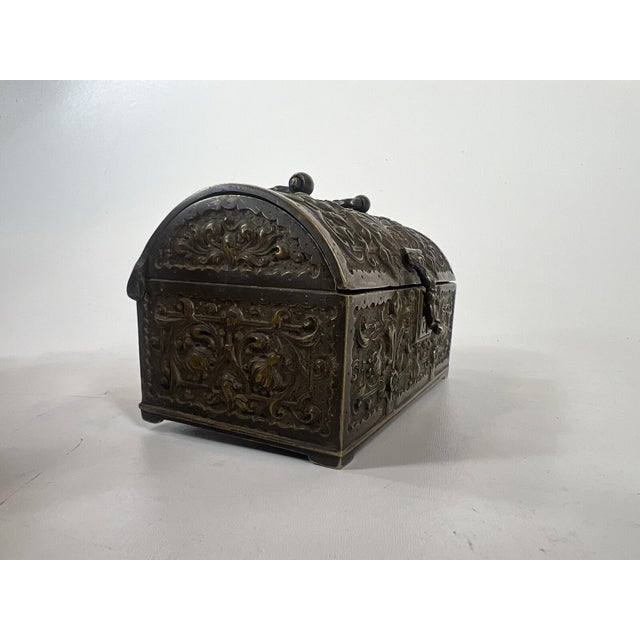 Bronze Kye or Jewelry Box Bronze Antique Raised Relief Ggleykauf Nurnberg Germany For Sale - Image 8 of 18