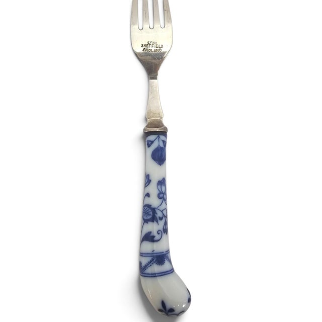 Mid-20th Century House of Prill Blue Onion Porcelain Flatware, 49 Pieces For Sale In San Francisco - Image 6 of 18