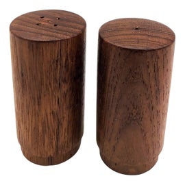 Example of Richard Nissen Salt and Pepper Shakers