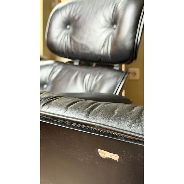Set of Eames Lounge Chair and Ottoman by Charles & Ray Eames for Vitra, 1970s For Sale - Image 13 of 14