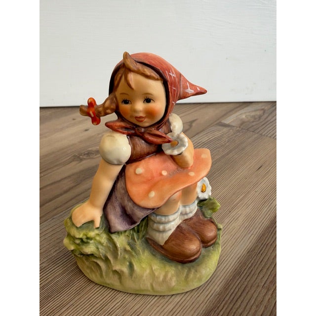 1980s Vintage m.i. Hummel "In the Meadow" Figurine (Hum 459) Made by Goebel For Sale - Image 5 of 11
