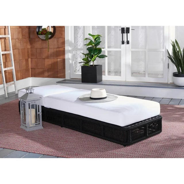 Metal Gillian Daybed - Black/White For Sale - Image 7 of 12