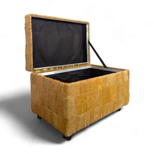 Animal Skin Storage Ottoman in Patchwork Leather from de Sede For Sale - Image 7 of 7
