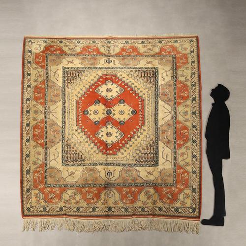 Hand-woven cotton and wool Kars rug with a large knot. Good condition. This piece is attributed to the mentioned...
