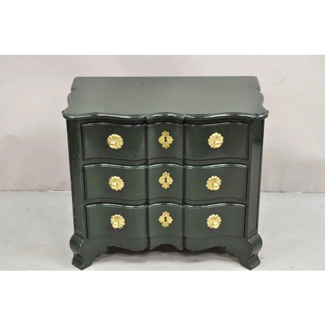 Vintage French Country Provincial Green Lacquer 3 Drawer Nightstand by Roundtree For Sale - Image 12 of 12