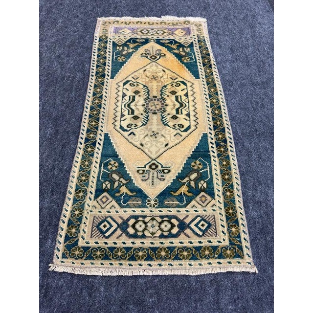 Turkish Yastik Rug 1'7" x 3'4" For Sale - Image 4 of 5