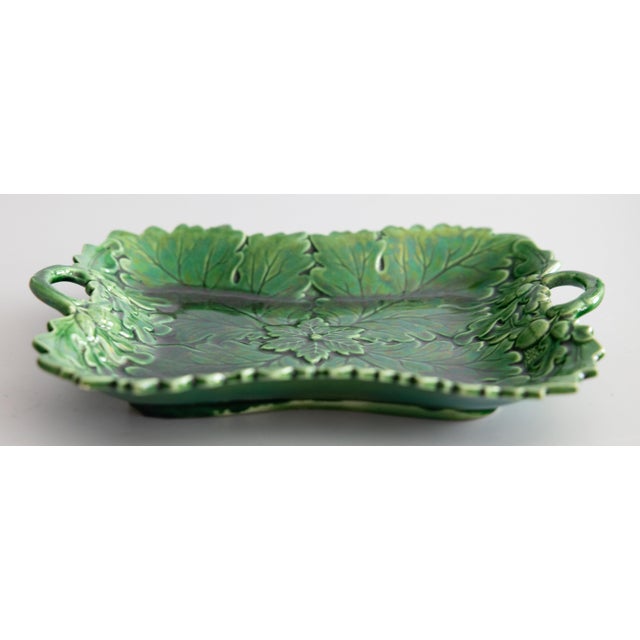 Late 19th Century 19th Century English Green Majolica Leaf Handled Platter For Sale - Image 5 of 9