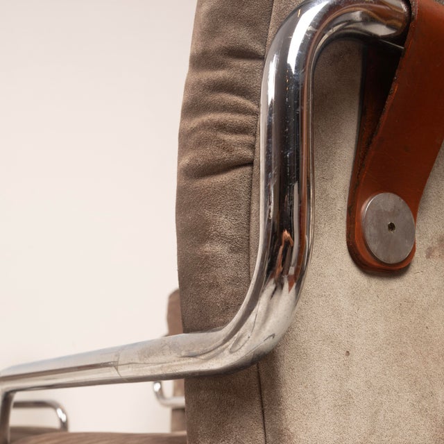 Italian Astro Chrome and Taupe Suede Armchairs by Guido Faleschini for I4 Mariani, 1979, Set of 6 For Sale - Image 17 of 18