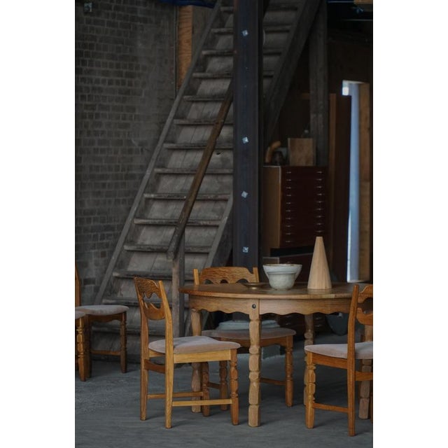 Mid-Century Danish Round Dining Table in Oak with Extensions, 1960s For Sale - Image 6 of 18