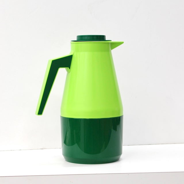 Mid-Century Modern 1960s Swedish Chartreuse Green Carafe Pitcher by June For Sale - Image 3 of 6