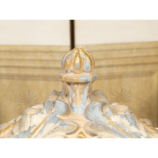 19th Century Italian Painted and Parcel Gilt Tôle Bed Corona with Foliage Motif and Finial For Sale - Image 9 of 10