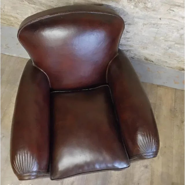 Set of Vintage Club Chairs in Leather, in Restored conditions. Designed 1920 to 1949