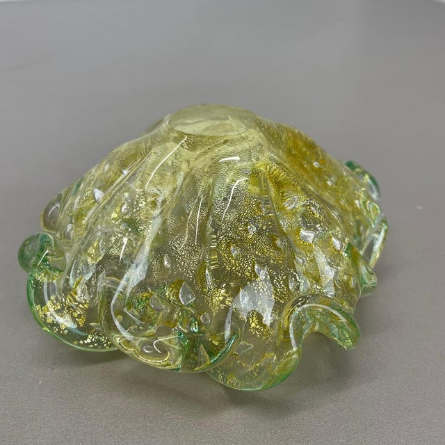 Murano Glass Flakes Bowl or Ashtray attributed to Barovier & Toso, Italy, 1970s For Sale - Image 15 of 17
