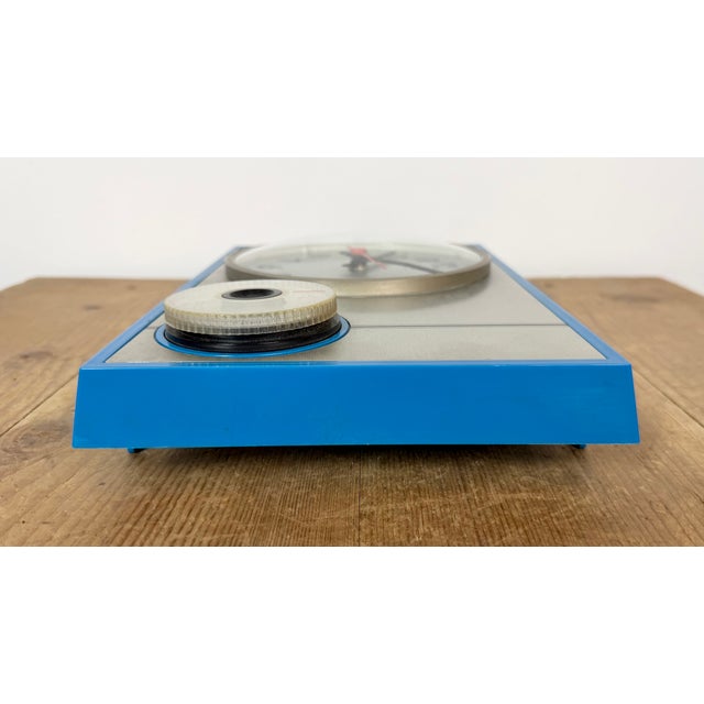 Vintage East German Kitchen Wall Clock from Weimar, 1970s For Sale - Image 15 of 18