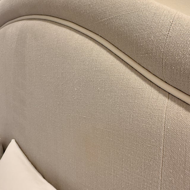 Traditional King Size Rogers & Goffigon Fully Upholstered Bed For Sale - Image 3 of 15